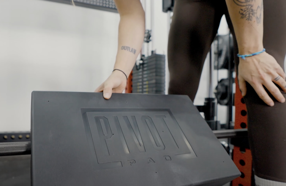 AbMat Pivot Pad Review (2026): The Safer, Smarter Way to Hip Thrust at Home