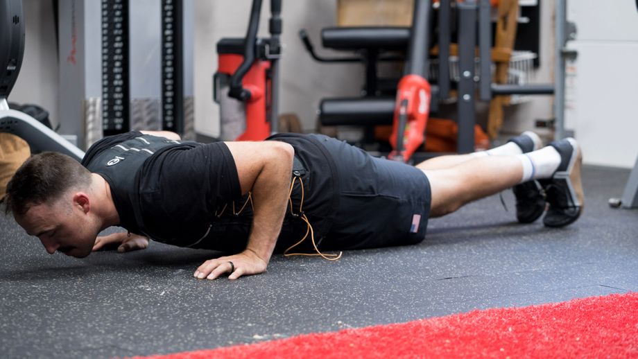 This Trainer-Created Push-Pull Workout Will Beef Up Your Back and Shoulders