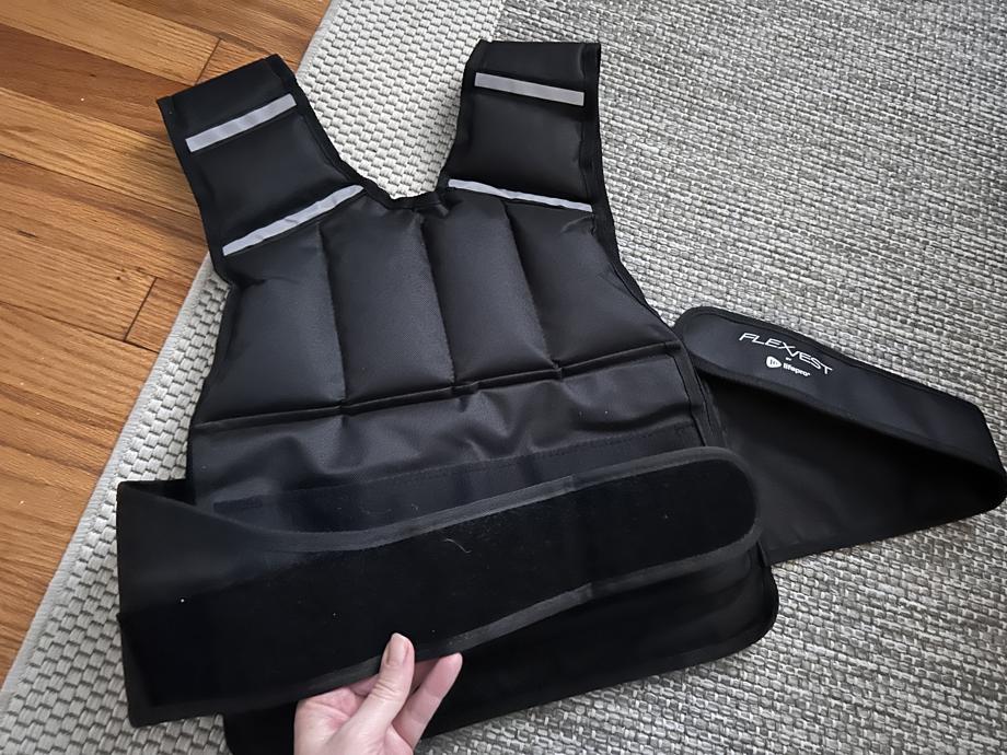 Velcro Strap on the LifePro FlexVest